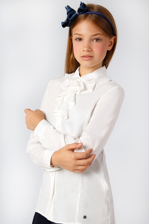 Школьная блузка для девочки Finn